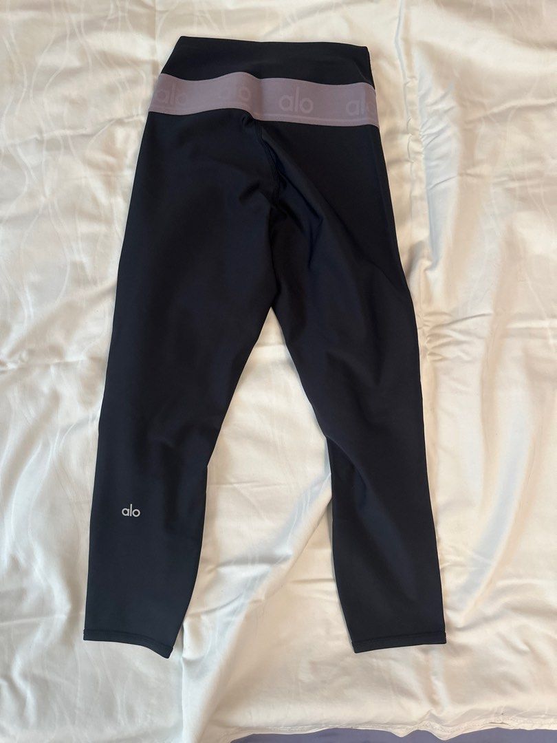 Alo Yoga High Waisted Fitness Capri Black & Lavender Smoke (Category: Activewear) located in Singapore. Submitted by thrifttaco (Listing ID 1378047124, Image 2). Description: Worn once, in perfect condition.
