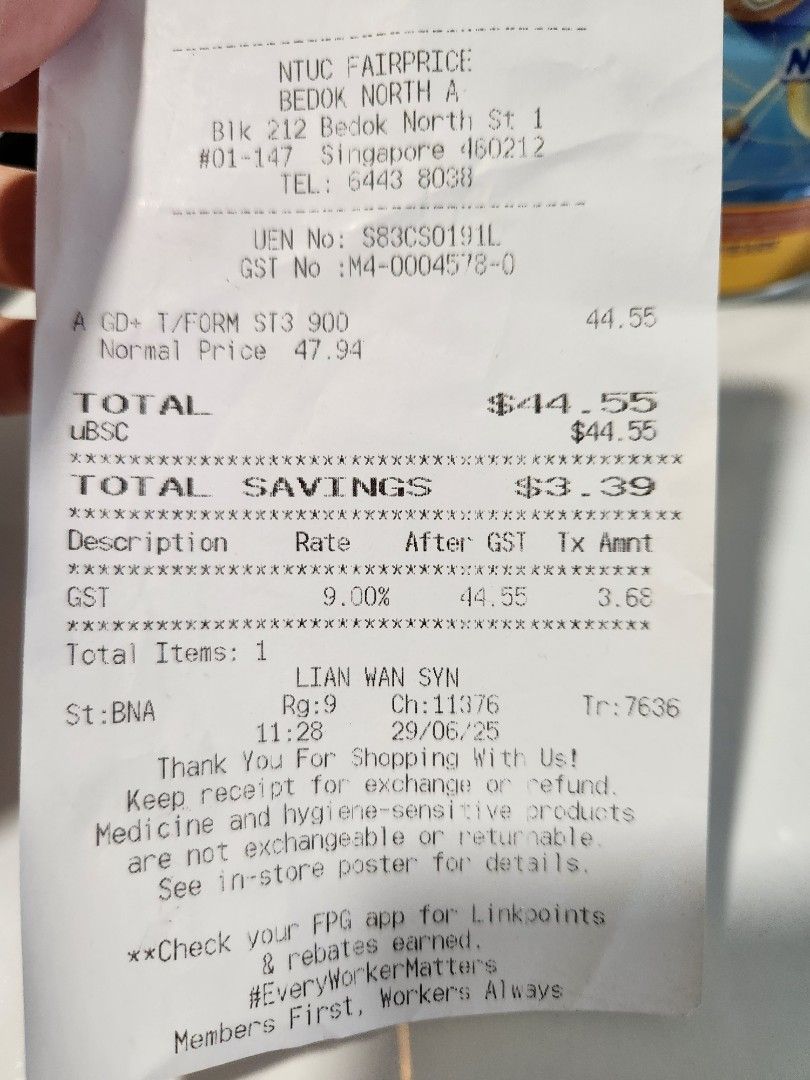 Aptamil Gold+ Infant Formula (1-3 Years) (Category: Breastfeeding & Bottle Feeding) located in Singapore. Submitted by kaiwen94 (Listing ID 1377946193, Image 3). Description: - Brand new, unopened Aptamil Gold+ infant formula - Suitable for toddlers aged 1-3 years - Expiry date: 12/10/2026 - Includes receipt from NTUC Fairprice - Purchased on 29/06/2023 - retail price: $47.94.
