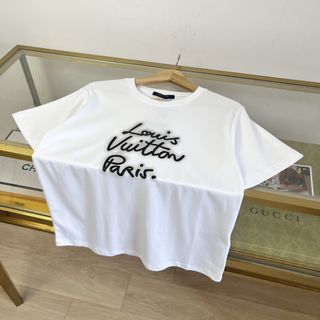 (Category: ) located in . Submitted by luxurycloset.shop (Listing ID 1378128449, Image 1). Description: .