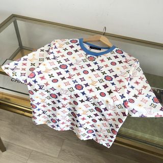 (Category: ) located in . Submitted by luxurycloset.shop (Listing ID 1378129085, Image 1). Description: .