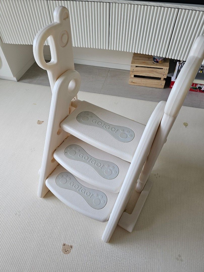 Baby Step Ladder (Category: Infant Playtime) located in Singapore. Submitted by skye56 (Listing ID 1378033343, Image 1). Description: Baby step ladder to facilitate toddler's learning to climb stairs, or to be used as a stepping stool to wash their hands at the sink. Ladder can be folded when not in use to conserve space..