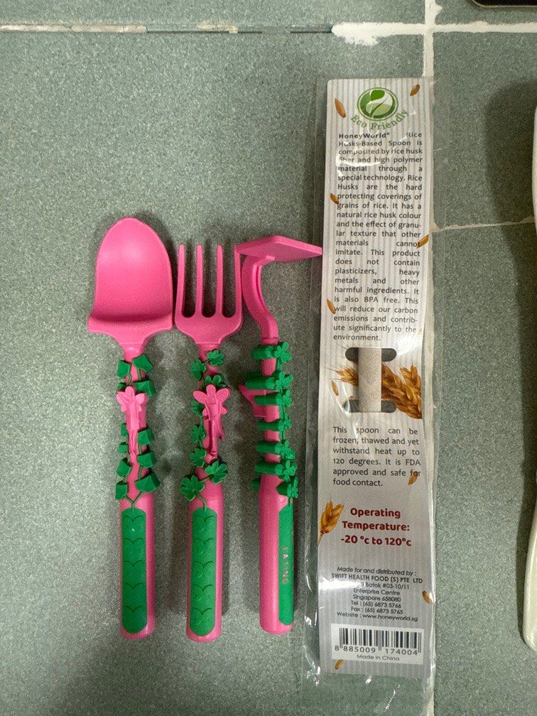 Baby utensils (Category: Weaning & Toddler Feeding) located in Singapore. Submitted by danielyeow80 (Listing ID 1378051215, Image 2). Description: New, never use. Got it as a gift. 10$ for all.