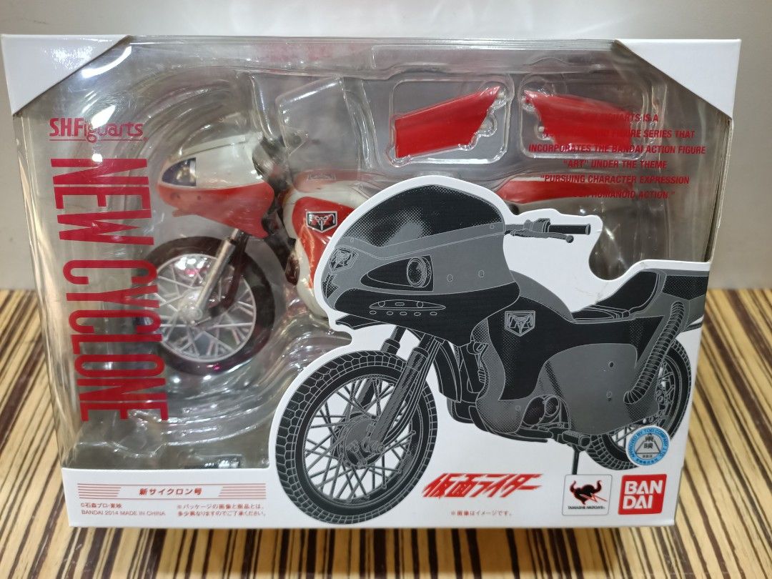 Bandai SHF s.h.figuarts (Masked Rider) - New Cyclone-go (Category: Toy Figures) located in Singapore. Submitted by the.falcons.hangar (Listing ID 1377994319, Image 1). Description: Item MISB, slightly yellowing. Please Note CASH Payment only. Can opt for Delivery Service (fee applies). or Self collect at TFH at Blk 261 Waterloo street #01-27 S180261. Nearest MRT is Bras Basah station (3mins walk, Exit D) Operating hour: 12pm to 8pm (Monday - Frid