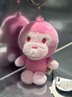 ストラップ BAPE Baby Milo Plush Doll Keychain pink BABY MILO PLUSH DOLL KEYCHAIN | bape.com