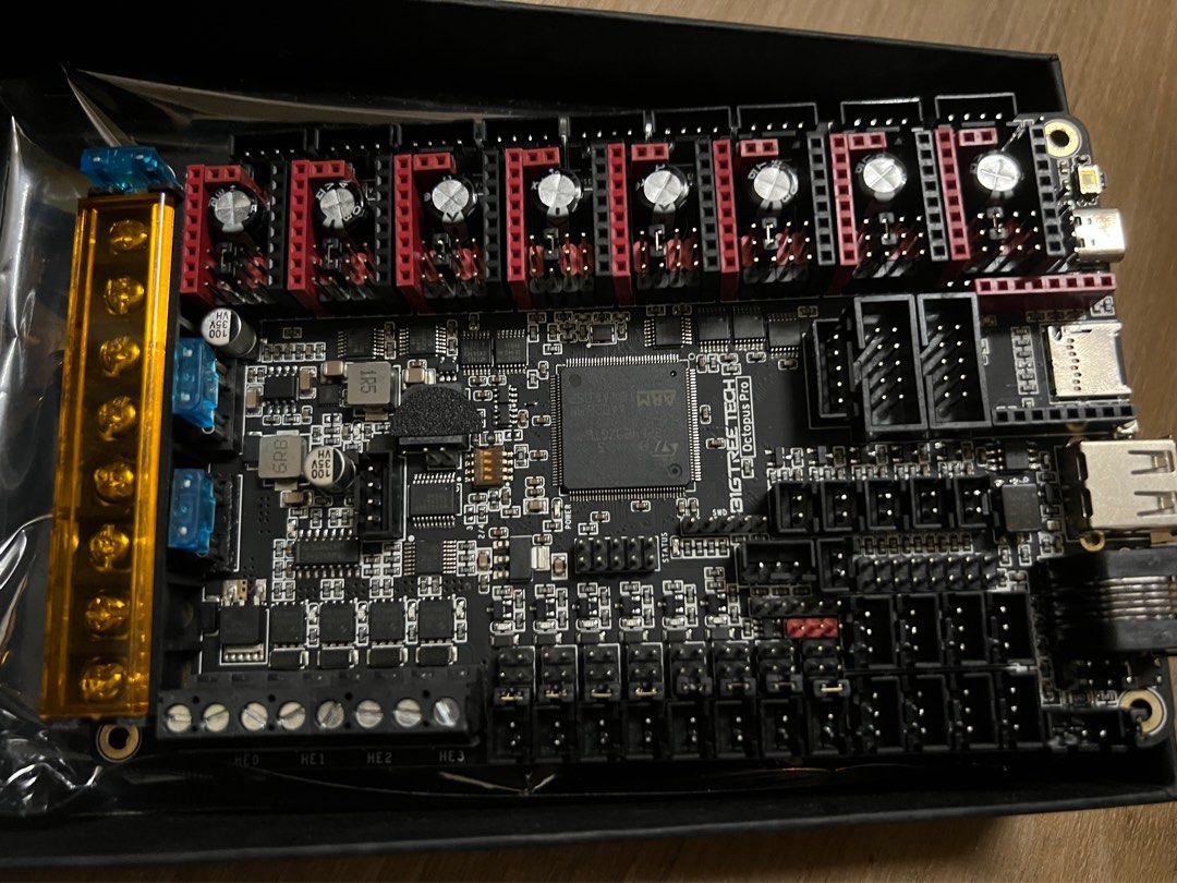 BIGTREETECH Octopus Pro V1.0.1 with Chip F446 Control Board 3D (Category: Computer Parts) located in Singapore. Submitted by jojoki44 (Listing ID 1378088599, Image 2). Description: Brand new in box. Pickup Upper Thomson near Sin Ming. .
