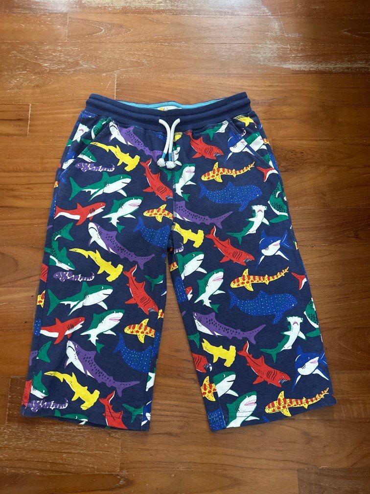 BN Boden Shark Print Boys Shorts (11 years) (Category: Babies & Kids Fashion) located in Singapore. Submitted by _pinkdragonfly (Listing ID 1378043416, Image 1). Description: Condition 10/10, washed never worn 100% cotton 100% authentic Size 11-12 years Waist before stretch 30cm Length 54cm Postage available.