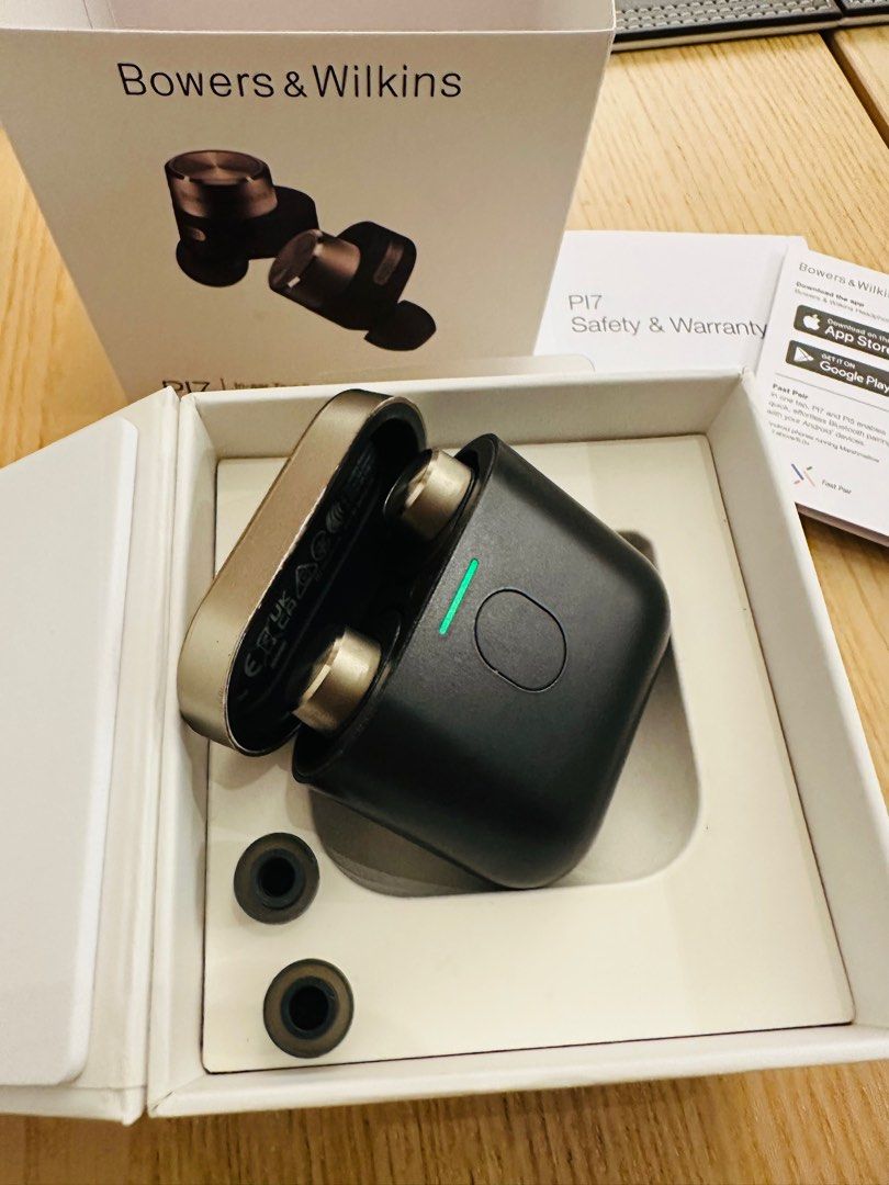 Bowers & Wilkins PI7 In-Ear True Wireless Headphones (Category: Earphones) located in Singapore. Submitted by zoetsengy50437 (Listing ID 1378008124, Image 3). Description: These earbuds deserve a better life. They’ve only been used a handful of times—mostly during a few business trips—and have been sitting at home ever since. Turns out, we don’t really have time to listen to music… sad, I know. 🎶 The sound? Absolutely top-tier. Deep bass, clear 