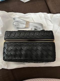 （分類：）位於 。 由 funfunbag 提交（商品編號 1377967291，圖片 1）。簡介： 。