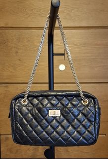 （分類：）位於 。 由 chachalee718 提交（商品編號 1378111236，圖片 1）。簡介： 。