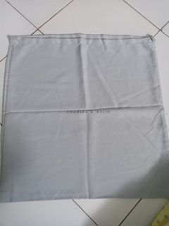 (Kategori: ) berada di . Dikirim oleh fiya09 (ID iklan 1178716228, Gambar 1). Deskripsi: .