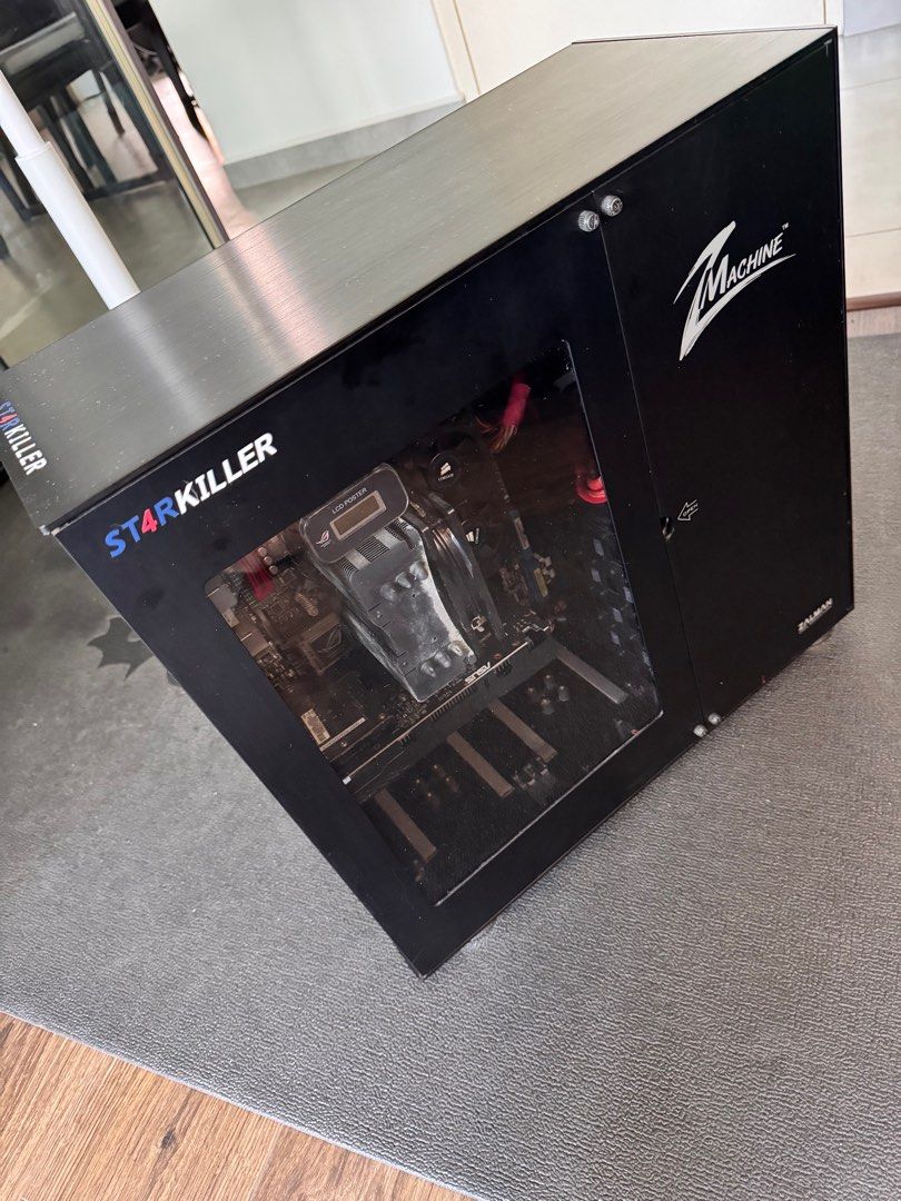Computer Casing - ZMachine (Category: Computer Parts) located in Singapore. Submitted by st4rk1ller (Listing ID 1378027160, Image 1). Description: This is limited ZMachine casing for gaming.
