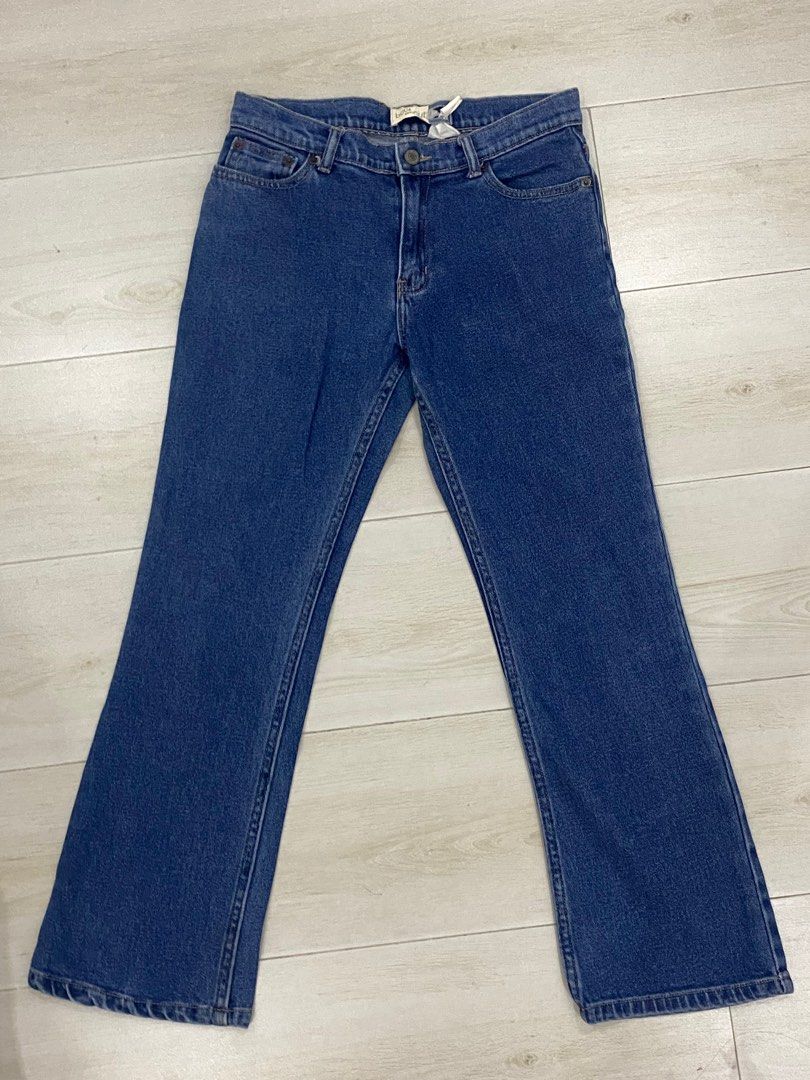 Dark Blue Bootcut Jeans (Category: Jeans) located in Cavite. Submitted by bbbb444 (Listing ID 1378097836, Image 1). Description: dm for more info no when worn measurements: w - 28” l - 35” fits xs - s tag says gap jeans .