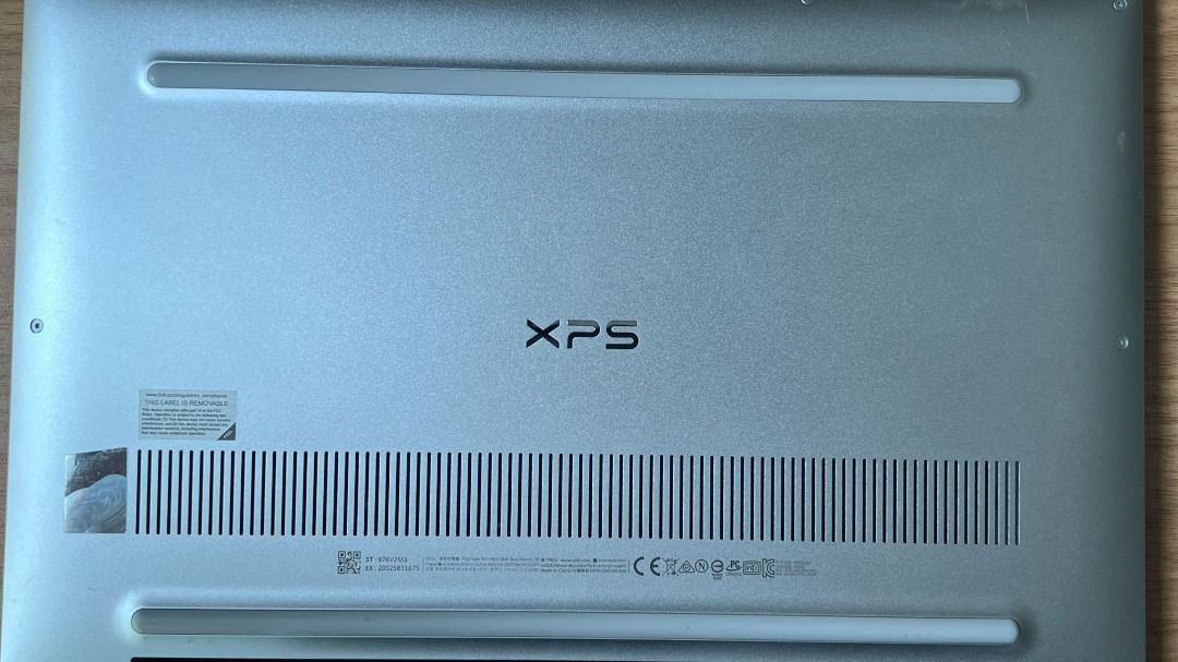 Dell XPS 13' 9305 (Category: Laptops & Notebooks) located in Singapore. Submitted by taufeek.sani (Listing ID 1378020412, Image 2). Description: Link: https://www.dell.com/en-us/shop/laptops/13/spd/xps-13-9305-laptop Like new, only used 5 times. 11th Gen i5-1135 2.4ghz 8GB Ram 512GB SSD Windows 11 Pro 64-bit Intel Iris Integrated Graphics 1.2kg Comes with official charger. No box provided. .