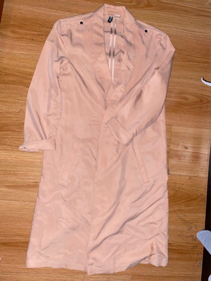 Divided by H&M Dusty Rose Coat (Category: Coats, Jackets and Outerwear) located in Dasmarinas. Submitted by 2020.up (Listing ID 1378109056, Image 2). Description: Length: 39.2 in; 100 CM Sleeve length: 26.2 in; 67 CM Shoulder: 15.5 in; 38 CM Brand: Divided by H&M.