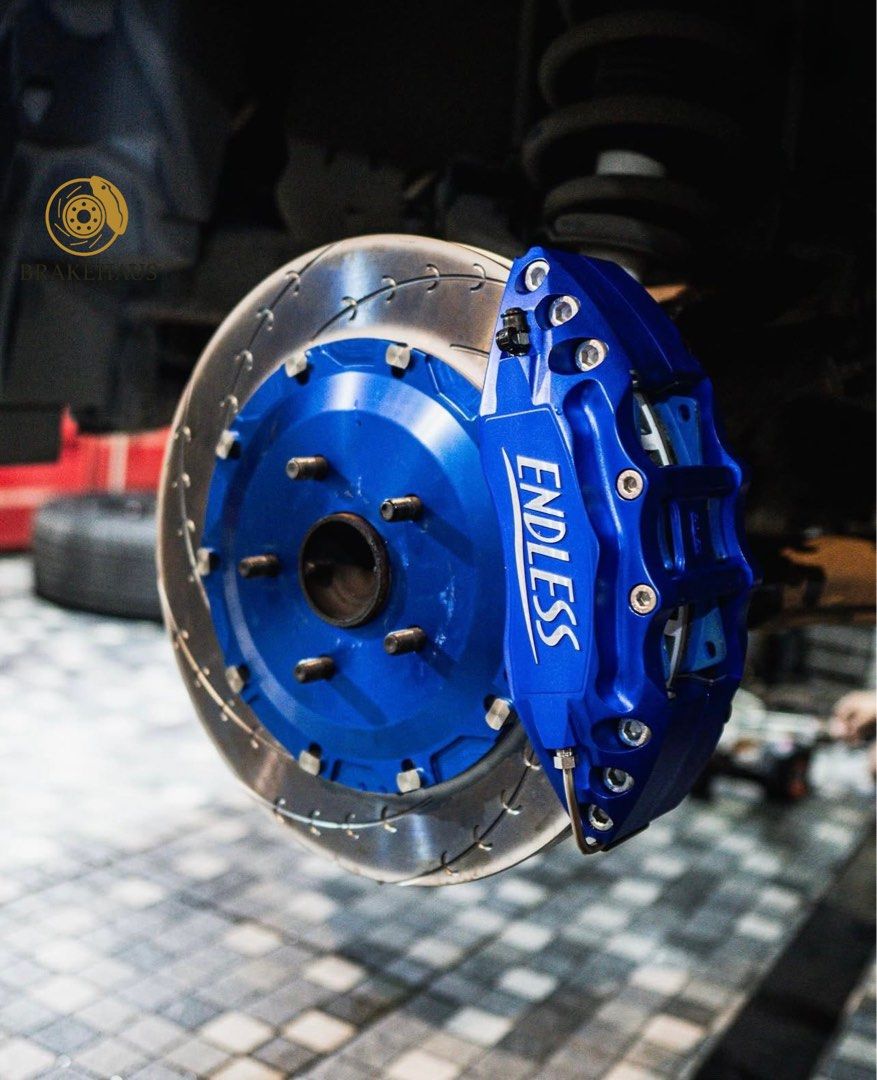 ENDLESS EC670 6 POT FRONT BRAKE KIT 355MM/380MM/405MM ROTORS (Category: Accessories) located in Singapore. Submitted by brakehaus (Listing ID 1378061468, Image 1). Description: ✅ What’s Included: • 380MM/405MM Slotted High-Carbon Performance Rotors • Endless EC670 6-Pot Front Calipers • Endless Blue Compound High Temp Brake Pads • Stainless Steel Braided Brake Lines • Custom CNC-Machined Brackets • Brembo 4 Dot Brake Fluid • Professional Installa