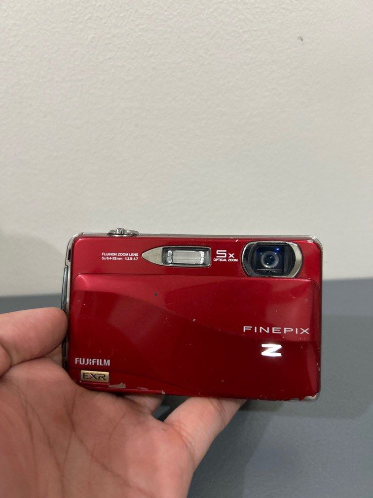 FinePix Z700 EXR Fujifilm Digicam (Category: Cameras) located in Panabo. Submitted by xtnjrc (Listing ID 1378123782, Image 2). Description: Fully Functional: Minor Issue: Dead Pixel on the screen (doesnt affect the output) -No Sd Card -No available sample pics - Unit and battery only Meetup: Quirino/DLSU area only COP/ Delivery: LBC only.