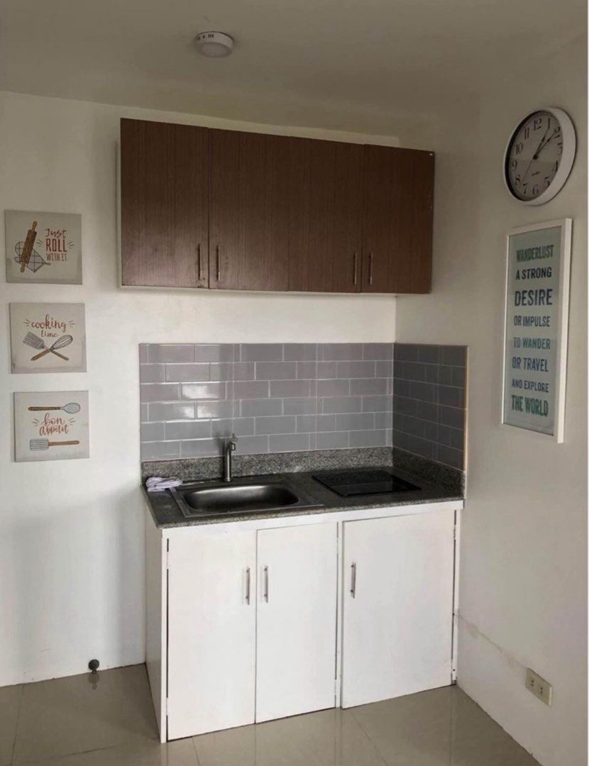 Fountain Breeze Condo for Rent (Bedspace) (Category: Apartments & Condos) located in Paranaque City. Submitted by avec21 (Listing ID 1378134118, Image 2). Description: Available Now!! For Rent M&M Suites @ Fountain Breeze Condo Paranaque (Unit 1) 2-Bedrooms (good for 4 persons) Fully Furnished Aircon 1hp each room Shower Heater Induction Cooker Rangehood Wardrobe TV Nearby location: Patts Pilot School, Waltermart Mall, SM Malls, Airport Intenatio