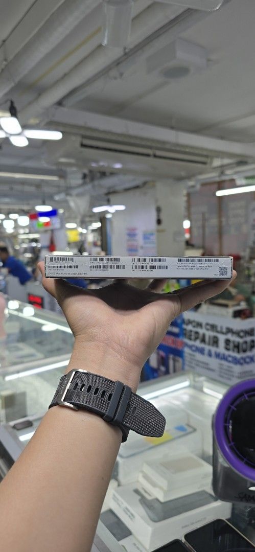 Google Pixel 9 Pro Fold 256gb US Variant Global (Category: Android Others) located in Quezon City. Submitted by samanthaga21954 (Listing ID 1378030039, Image 2). Description: Google Pixel 9 Pro Fold 256gb US Variant Global Brandnew Sealed with Warranty Onhand Stock.