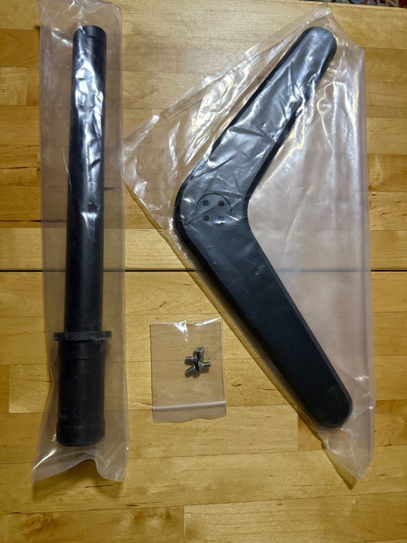 H&H Bike Display Stand - Black (Category: Parts & Accessories) located in Singapore. Submitted by spacecat (Listing ID 1378124936, Image 1). Description: Retails @ $105.
