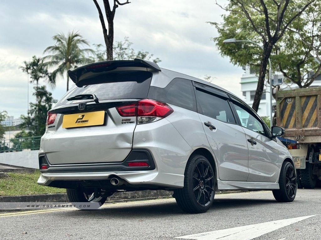 Honda 7-Seater Parf (6 months lease) (Category: Car Rental) located in Singapore. Submitted by epicarleasing (Listing ID 1377992374, Image 2). Description: $500 deposit 6 months lease PHV $200 more a month In house workshop for all repairs .