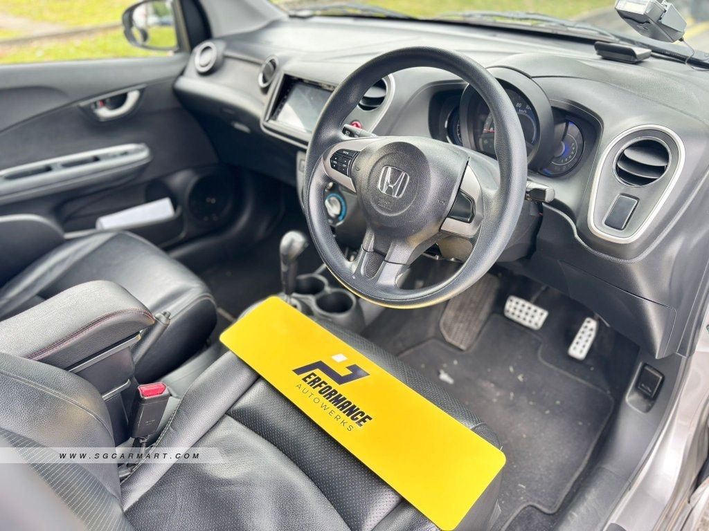 Honda 7-Seater Parf (6 months lease) (Category: Car Rental) located in Singapore. Submitted by epicarleasing (Listing ID 1377992374, Image 3). Description: $500 deposit 6 months lease PHV $200 more a month In house workshop for all repairs .