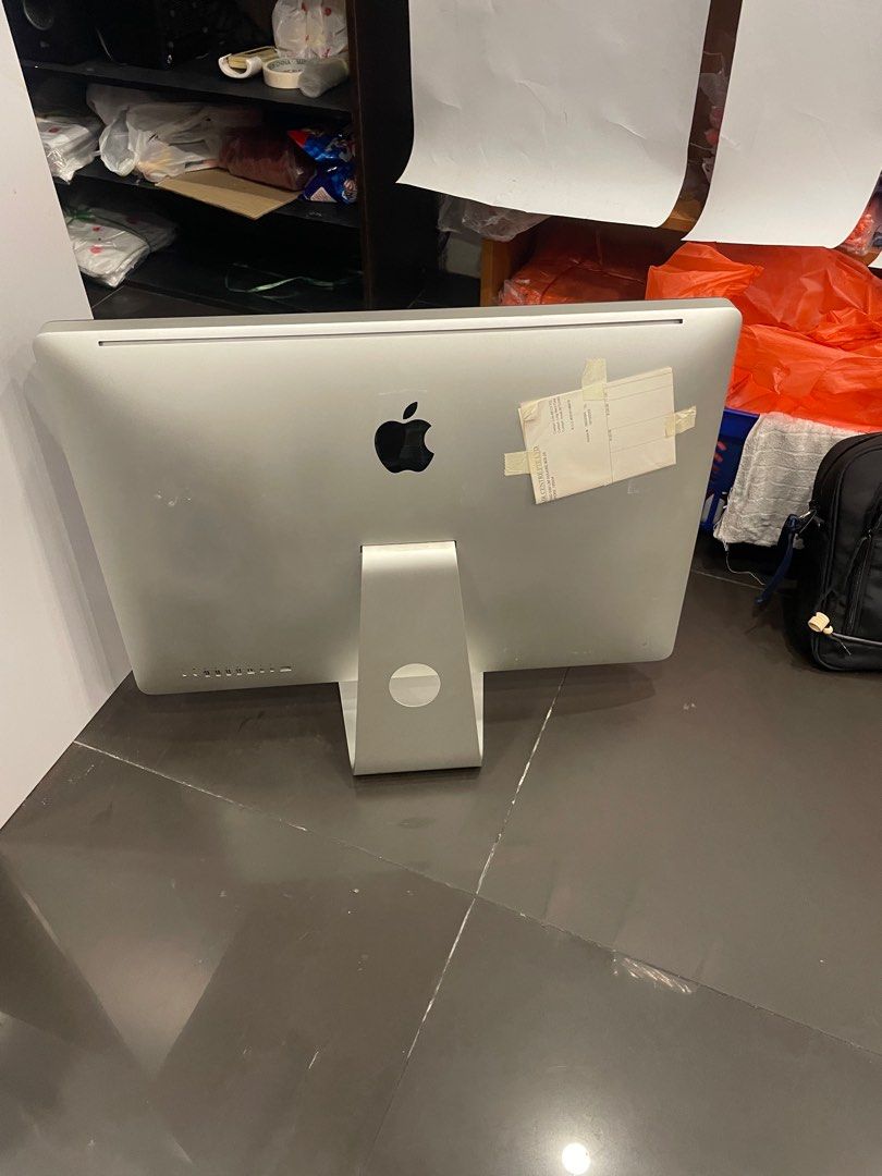 Imac 27inch est year 2011-2012 good external (Category: Desktops) located in Singapore. Submitted by promotionandoffer (Listing ID 1377962055, Image 2). Description: Fast deal**Imac 27inch est year 2011-2012 all good external ;sell as spare parts everything inside eg hd ,ram etc white pic after turn on ,collect 281 geylang rd 389329. Lee8761-98-96- And Imac 21.5inch - no pic after on .
