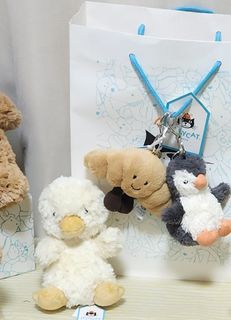 (Category: ) located in . Submitted by yunaarina (Listing ID 1378059043, Image 1). Description: .