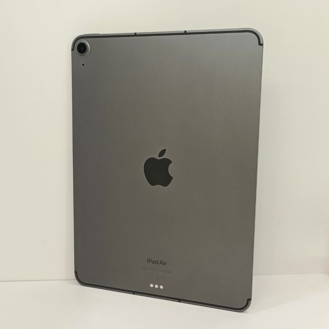 iPad Air 5 10.9" WiFi + Cellular (2022) 64GB Space Grey (Category: iPad) located in Singapore. Submitted by mobilerelation.com.sg (Listing ID 1378003821, Image 2). Description: .