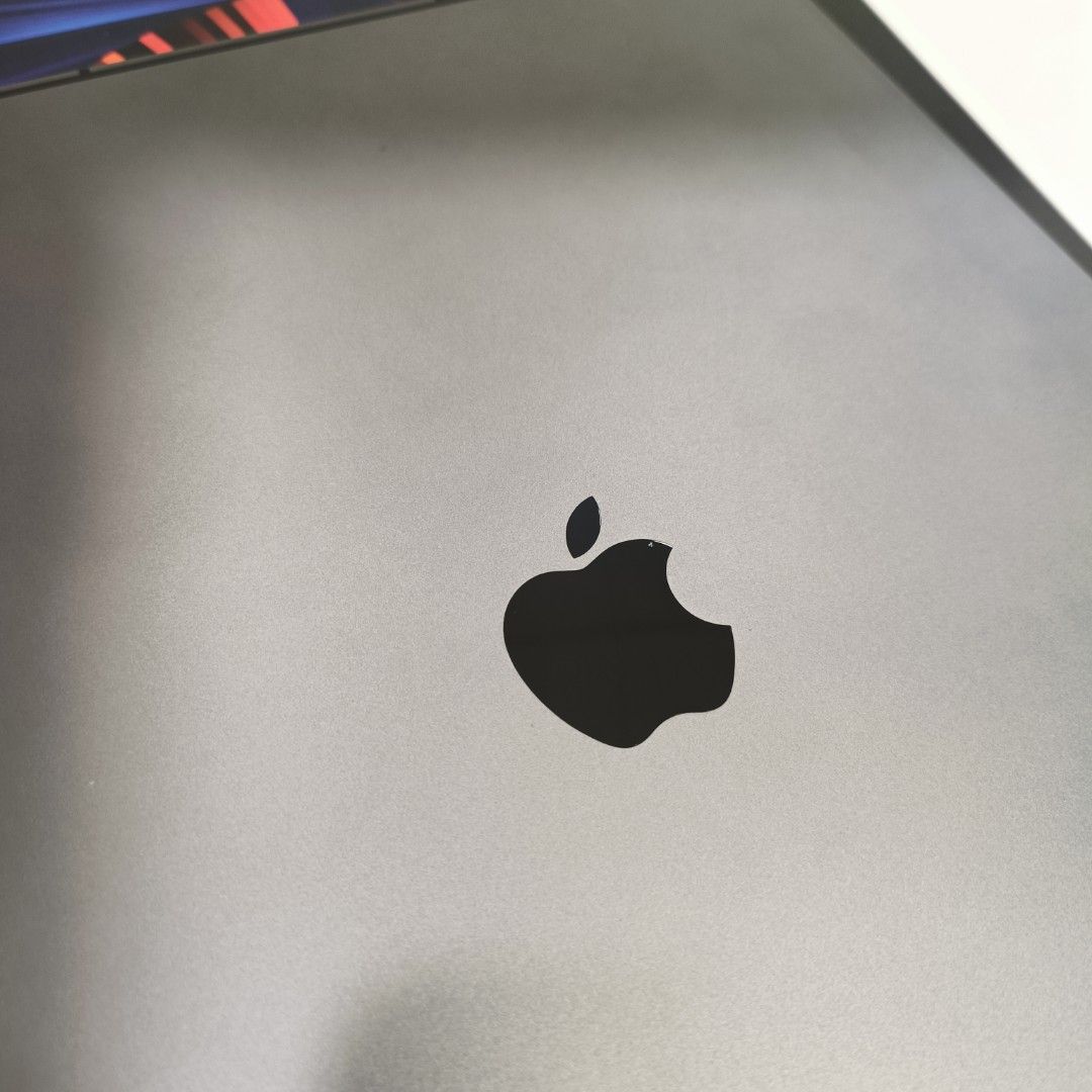 iPad Pro 5 12.9" WiFi + Cellular (2021) 128GB Space Grey (Category: iPad) located in Singapore. Submitted by mobilerelation.com.sg (Listing ID 1378013413, Image 2). Description: .