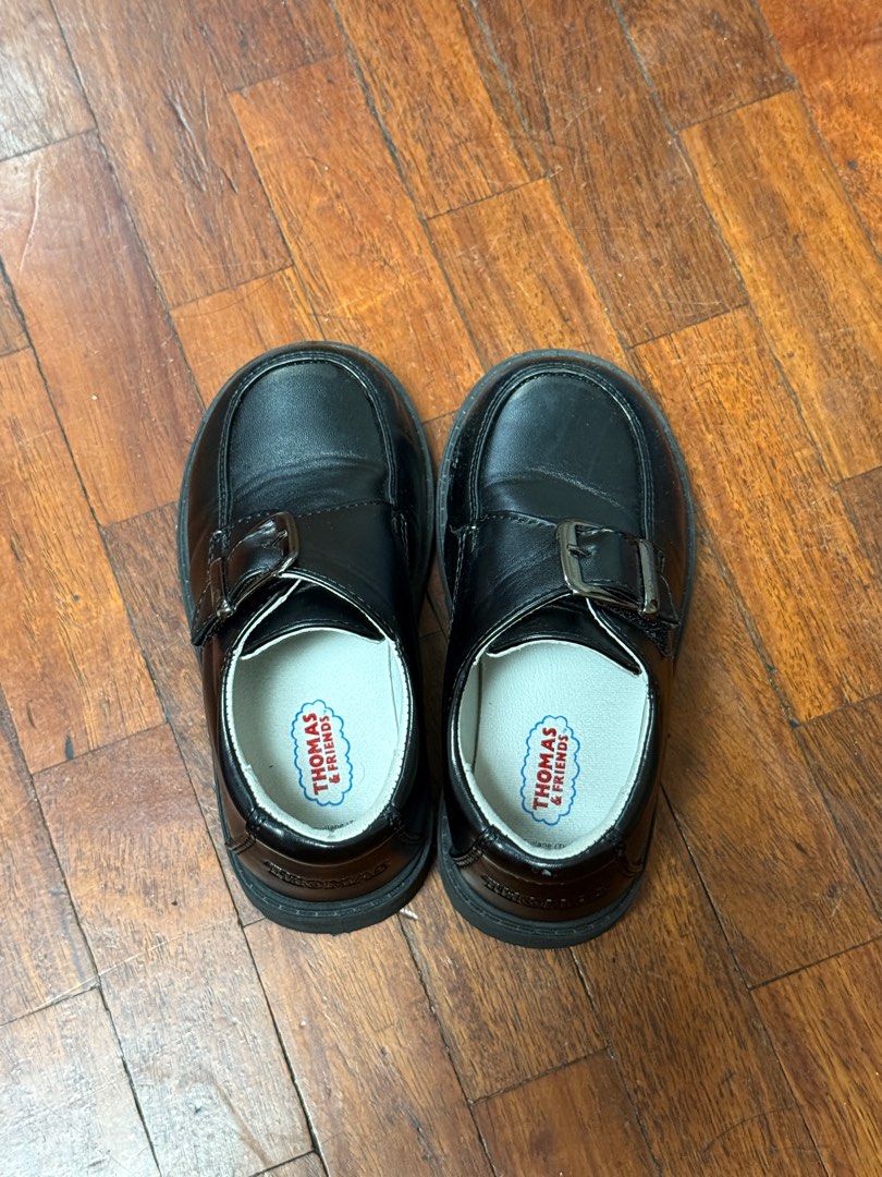 Kids Black Shoes (Category: Babies & Kids Fashion) located in Paranaque City. Submitted by stphraynes (Listing ID 1378038106, Image 2). Description: Kids Black shoes - Thomas & Friends - Size: 9 - Color: Black - Used once (sa wedding lang) - still super good condition 💗.