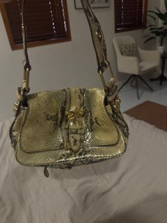(Category: ) located in . Submitted by amirdecluttersph (Listing ID 1377961186, Image 1). Description: .