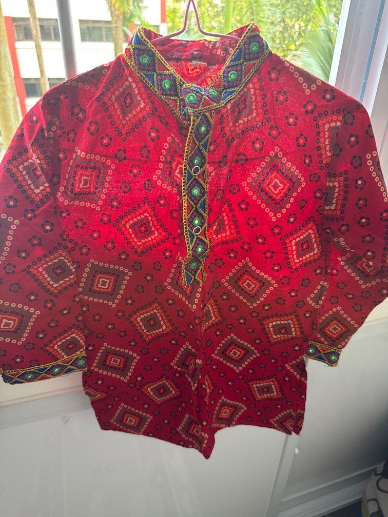 Kurta - Indian outfit boy (Category: Babies & Kids Fashion) located in Singapore. Submitted by kamalee (Listing ID 1378017672, Image 1). Description: Like new. Worn once. With white pants .