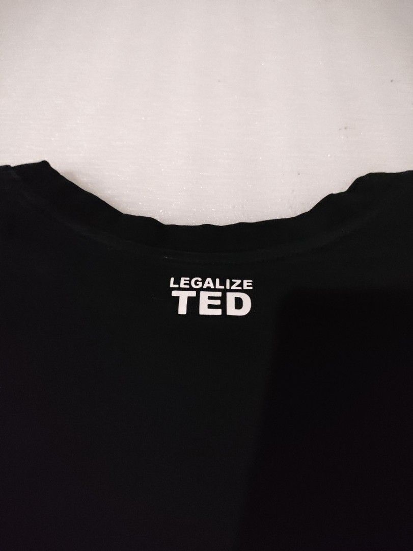 LEGALIZED TED TEE (Category: Tshirts & Polo Shirts ) located in Makati City. Submitted by nthy06 (Listing ID 1378100884, Image 3). Description: LEGALIZED TED TEE (20X27) 9/10 COLOR RATE MINOR LUKOT LANG SA NECKLINE STILL IN GOOD CONDI.