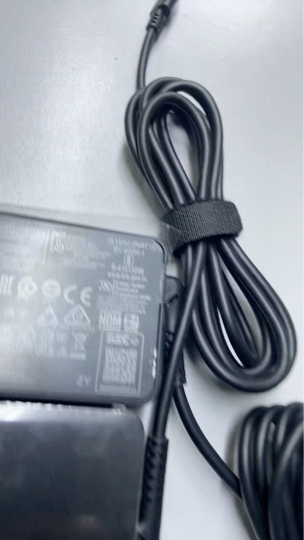 Lenovo 65W USB-C Laptop Charger (Category: Chargers) located in Singapore. Submitted by Niazi_Infocomm_Pte.Ltd (Listing ID 1378076576, Image 1). Description: Hey there! Selling a Lenovo 65W USB-C laptop charger. It's brand new and ready to go. This charger is perfect for your Lenovo laptop, providing fast and reliable charging. It has a USB-C connector, making it compatible with a wide range of devices. The charger is compact and easy to carry ar