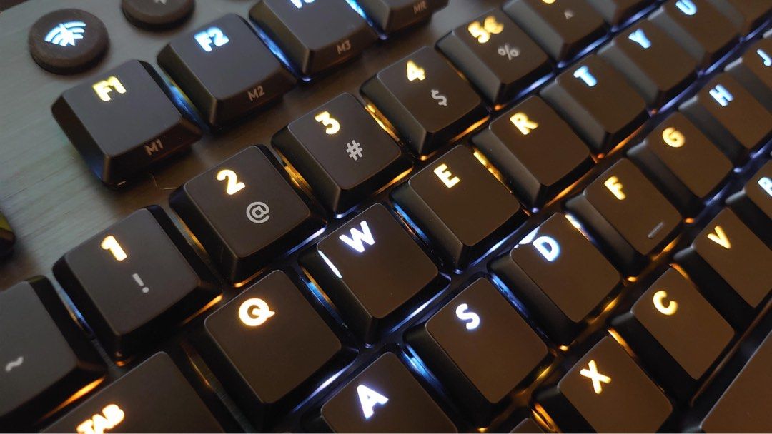 Logitech GK915 Mechanical Keyboard (Category: Computer Keyboard) located in Singapore. Submitted by saintessy (Listing ID 1378107477, Image 2). Description: Selling after being used for about 2 months. Kept in the original box after. Has been air-dusted for hygiene. Retail price about $299 SGD, willing to let go around the $230—$250 range. Fast deals will be accepted, no lower than $230 please..