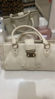 (Kategori: ) berada di . Dikirim oleh must_preloved (ID iklan 1378088938, Gambar 1). Deskripsi: .