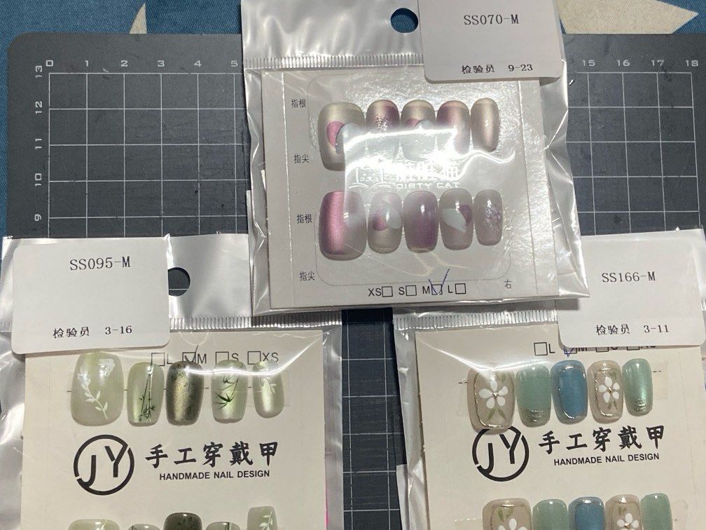由 z30147906171937 (刊登 ID 1378086788，圖片 1) 提交，位於 台北市 (Taipei) 的 穿戴甲m號 (類別：美甲、手部保養)，說明：每款皆有一包材料包 一個39 需要麥或便可以聊聊。
