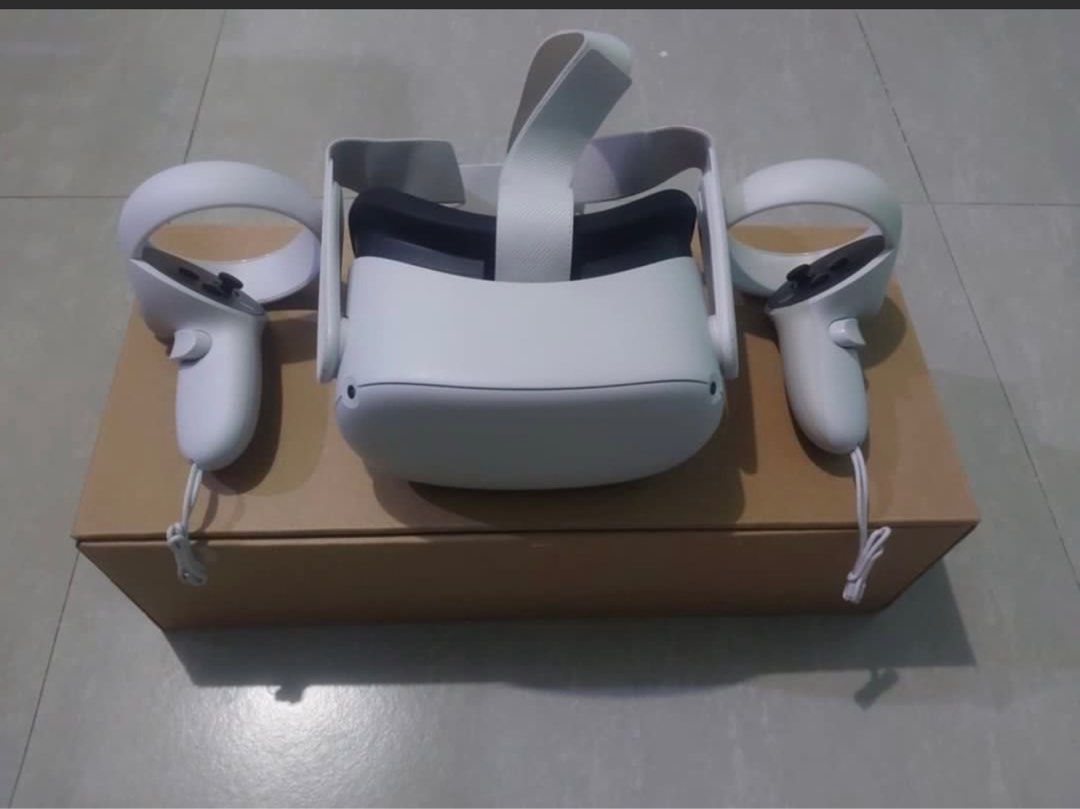 Meta quest 2 (Category: Others) located in Cabuyao City. Submitted by epicdragon_044911 (Listing ID 1378142126, Image 3). Description: Meta Quest 2 (128gb) *Barely used, no issue *Comes with box w/o charger *Minimal scratches .