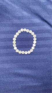 (Category: ) located in . Submitted by nomoneyyyy (Listing ID 1377995487, Image 1). Description: .