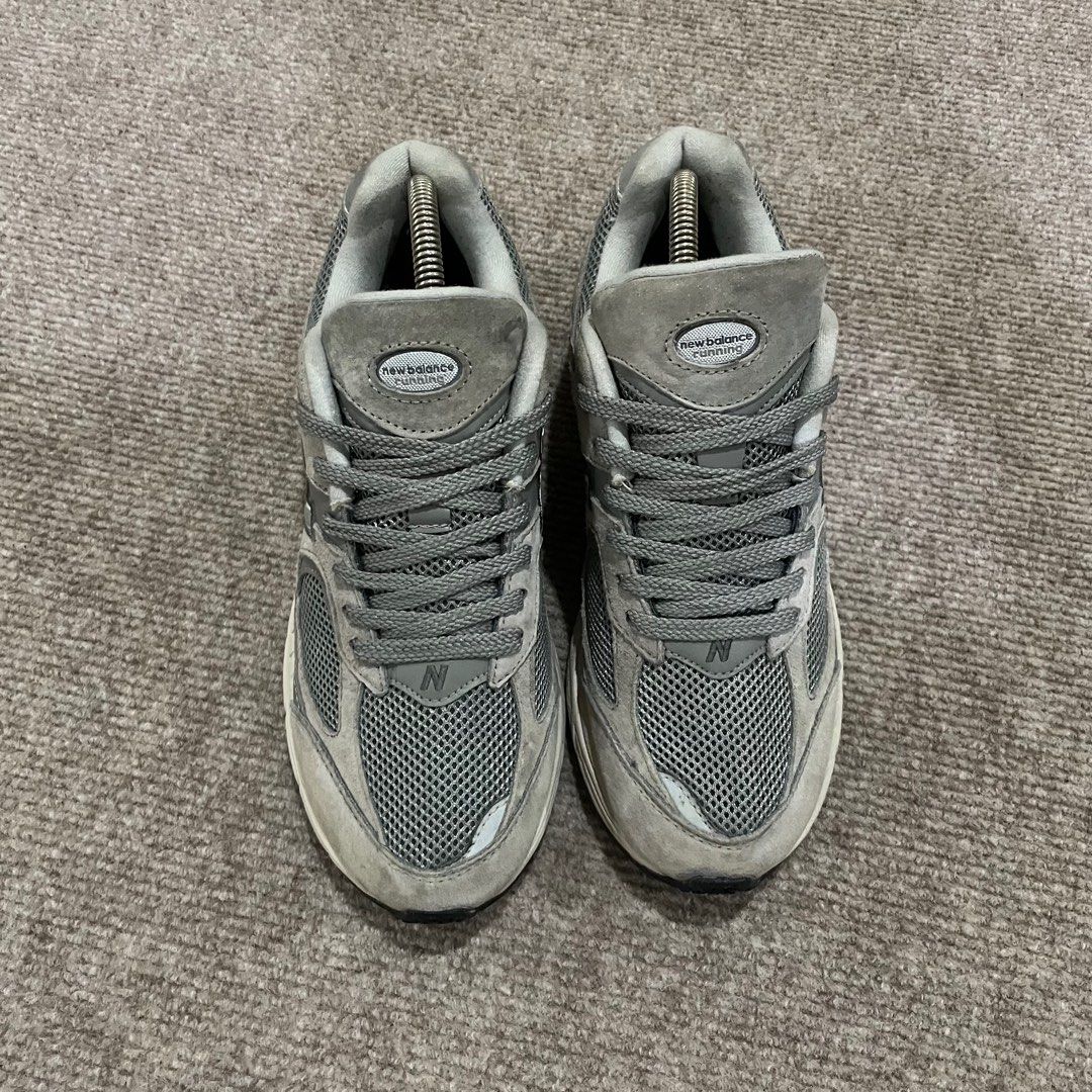 NB2002R (Category: Sneakers) located in Davao. Submitted by 082archive (Listing ID 1378026583, Image 3). Description: Good as new 7US/25CM.