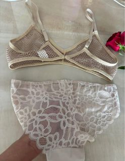 (Category: ) located in . Submitted by hellok1tty (Listing ID 1377959885, Image 1). Description: .