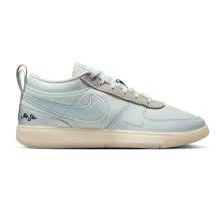 (Category: ) located in . Submitted by sneakerselling (Listing ID 1378023514, Image 1). Description: .