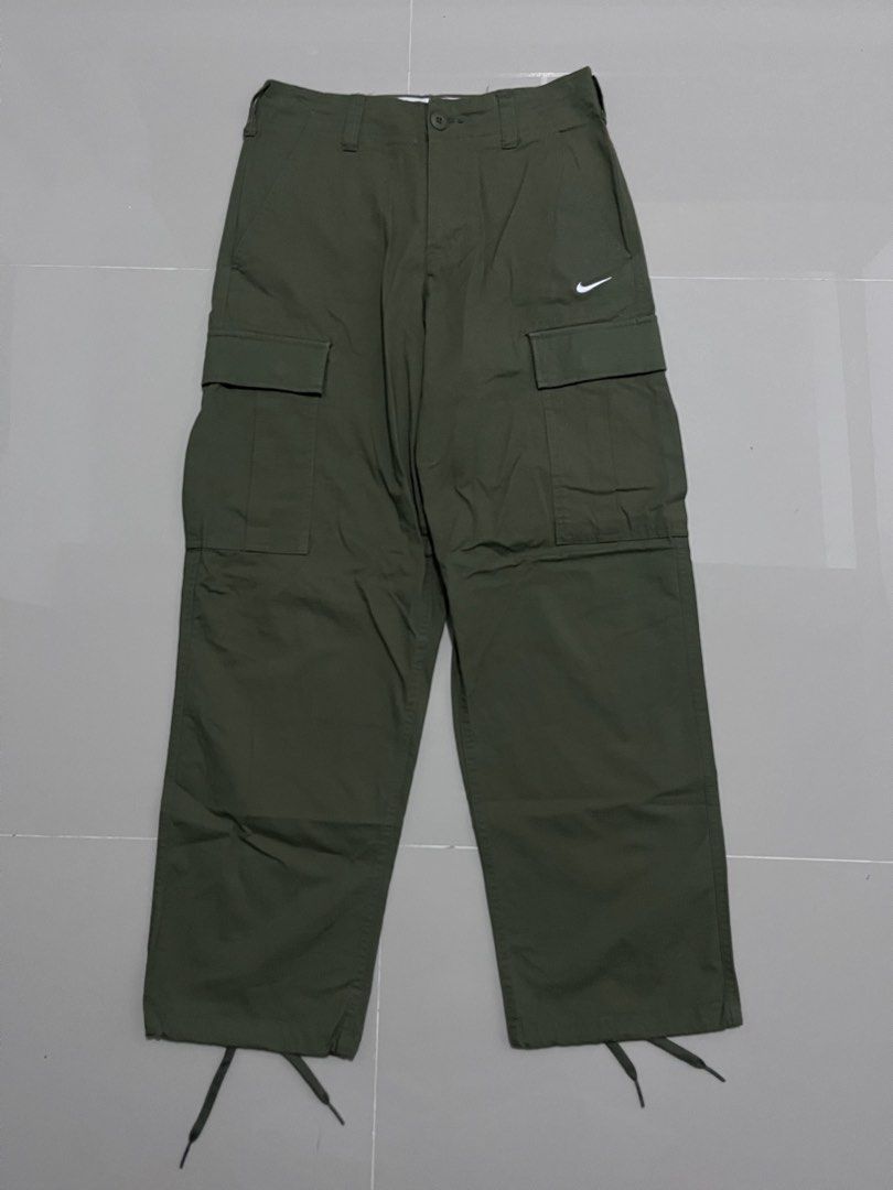 Nike SB - Kearny Skate Cargo Olive Pants (Category: Trousers) located in Manila. Submitted by _choso (Listing ID 1378092840, Image 2). Description: Nike SB - Kearny Skate Cargo Olive Pants Size 30 Waist: 29 Length: 39 Front rise: 12 Inseam:29 Leg Opening: 8.5 2000 + SF Makati area Ship j&t Delivery lalamove .