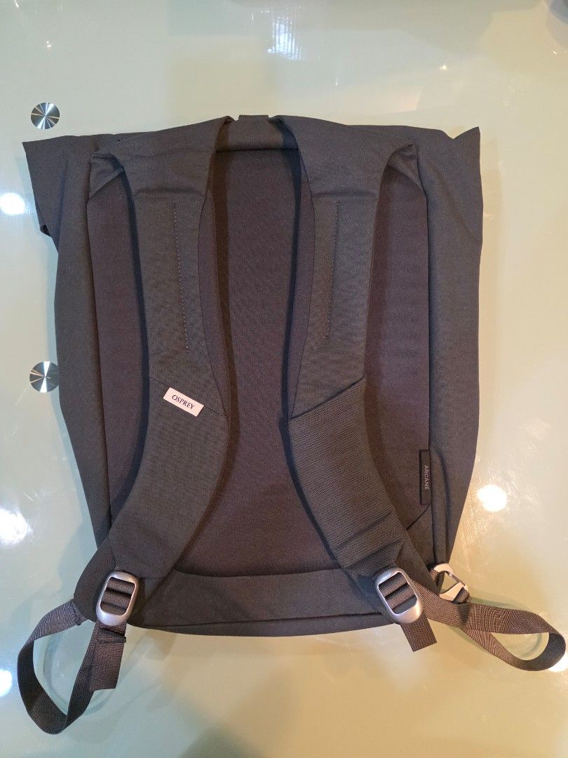 Osprey Arcane Tote Pack Stonewash Black Tote Bag Backpack (Category: Backpacks) located in Manila. Submitted by rychris34 (Listing ID 1378091292, Image 3). Description: Selling a slightly used Osprey Arcane Tote Pack. Guaranteed authentic and used only once. Comes with original tags. Guaranteed authentic and color is labeled as Stonewash Black but looks more like dark gray. Guaranteed no defects and all zippers are working. SRP here is 7,990 peso