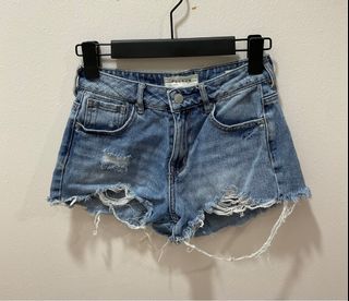 (Category: ) located in . Submitted by brandedfindss (Listing ID 1378001291, Image 1). Description: .