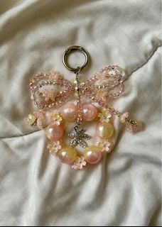 (Category: ) located in . Submitted by mio_chi (Listing ID 1377983729, Image 1). Description: .