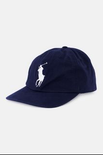 (Category: ) located in . Submitted by sam.wardrobe (Listing ID 1378101430, Image 1). Description: .