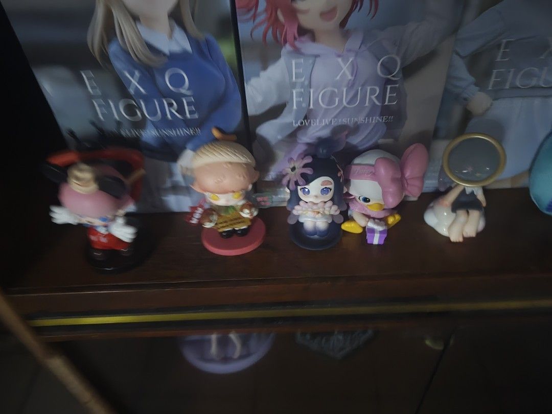Popmart bundle 5 pcs (Category: Designer & Blind Box Toys) located in Caloocan City. Submitted by redizaki (Listing ID 1378092138, Image 1). Description: with opened box and card.