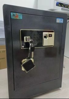 (Category: ) located in . Submitted by furnituresalestore (Listing ID 1377962449, Image 1). Description: .