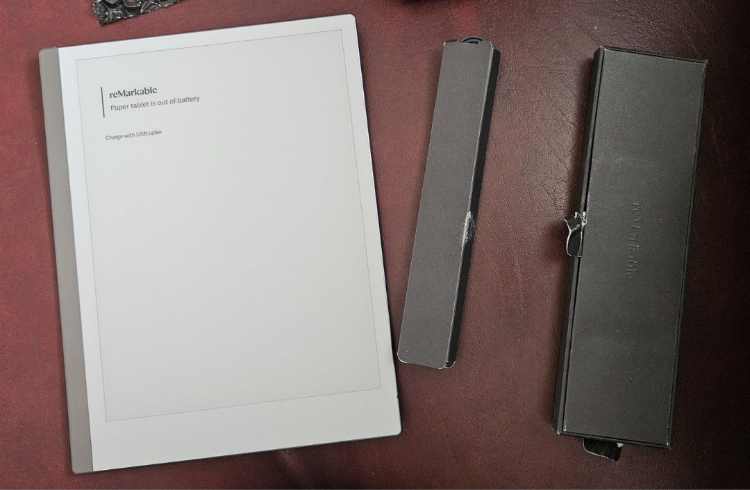Remarkable 2 with pen and generic folio (Category: E-Readers) located in Quezon City. Submitted by curatedbygel (Listing ID 1377989145, Image 1). Description: .